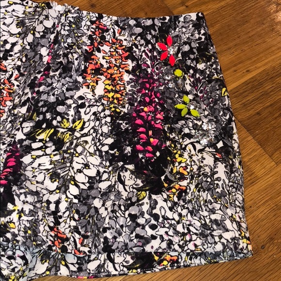 JOA Los Angeles Nordstrom Embellished Shorts Party - Picture 4 of 8